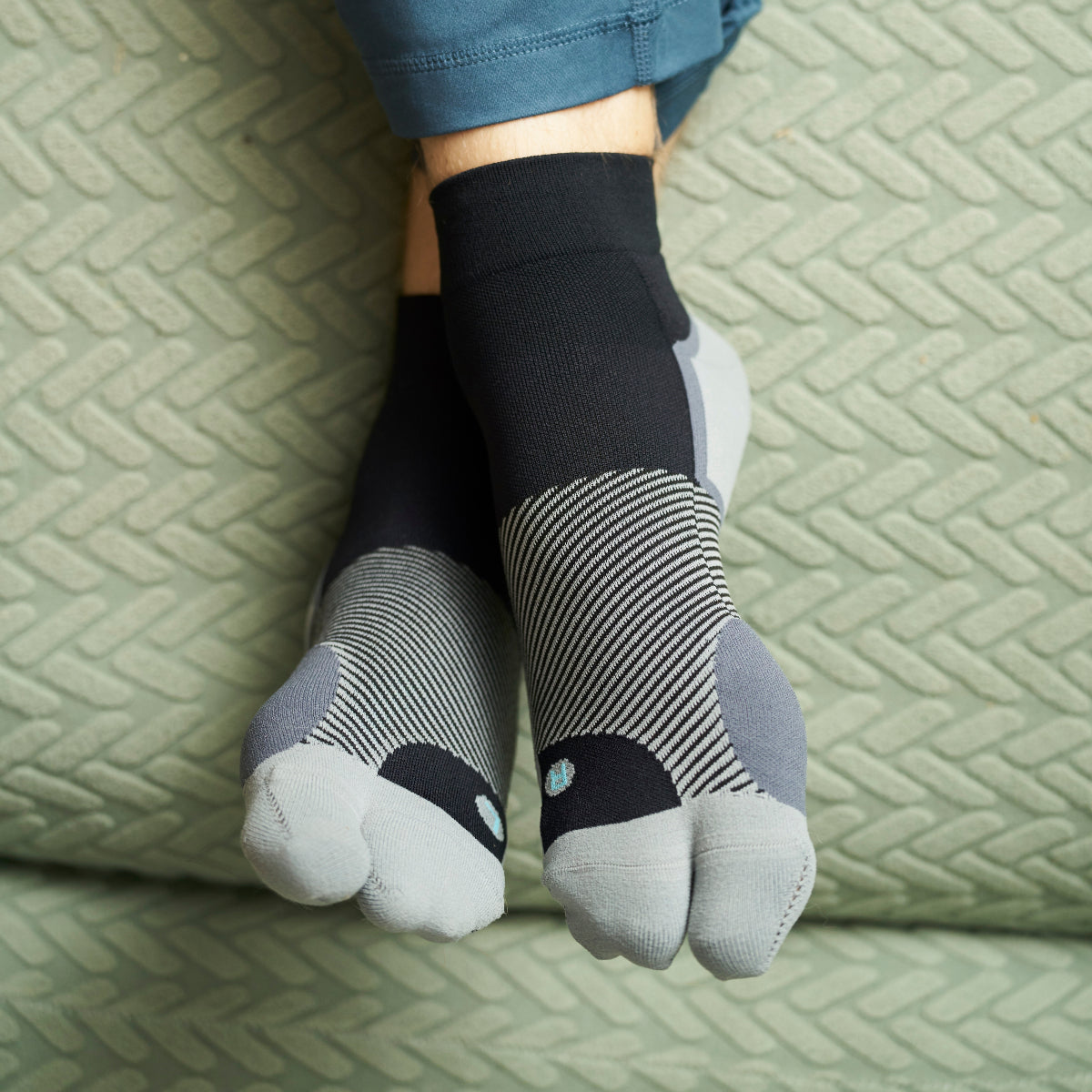 No.108 Quarter Length Bunion Socks